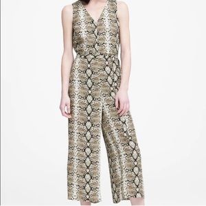 CLEARANCE❤️‍🔥BANANA REPUBLIC Wide Leg Jumpsuit